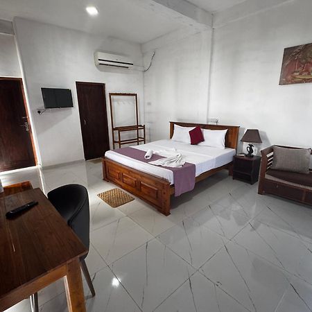 Ciel Star Anuradhapura Hotel Exterior photo